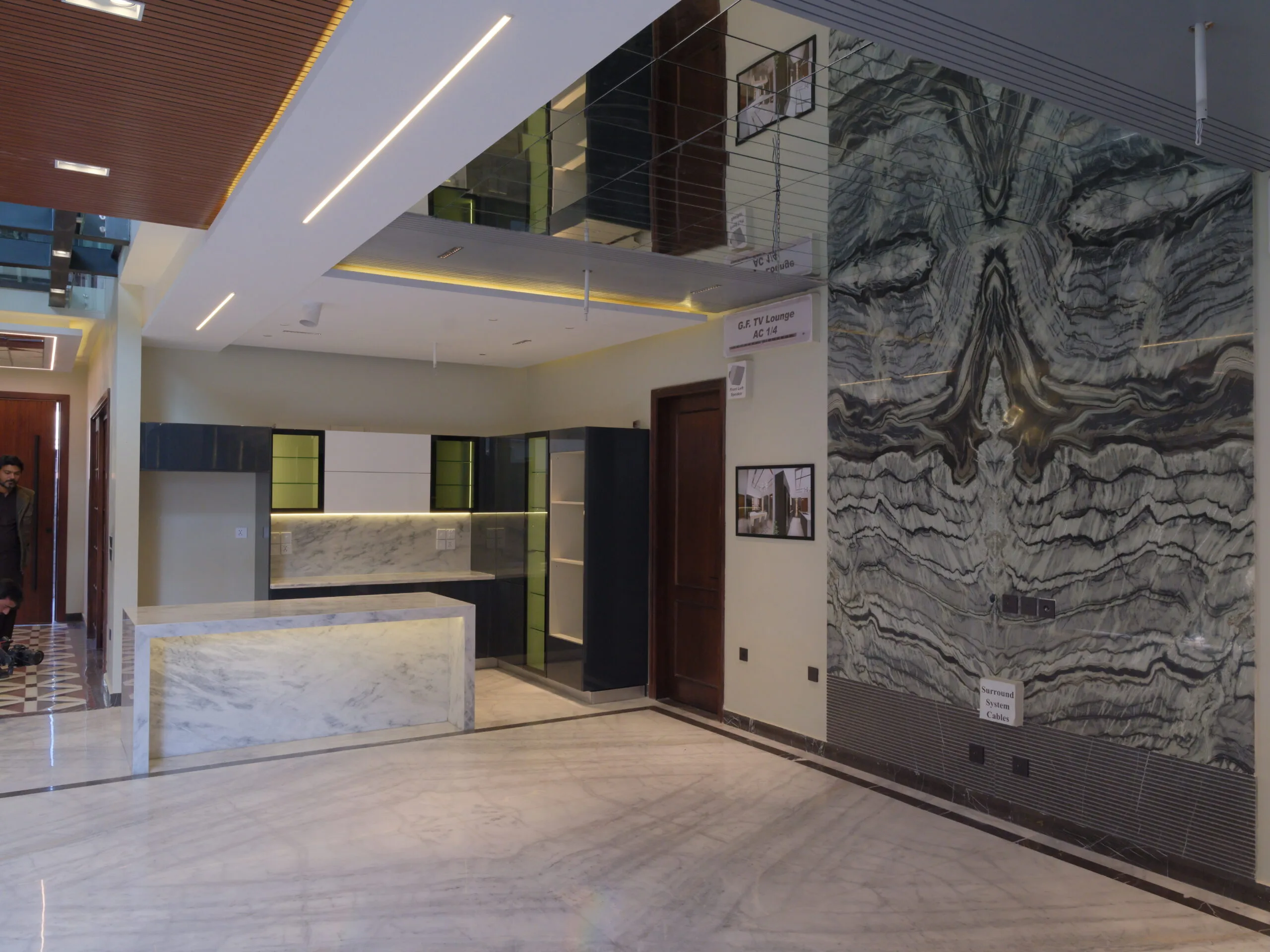 ground-floor-lounge-marbel-view